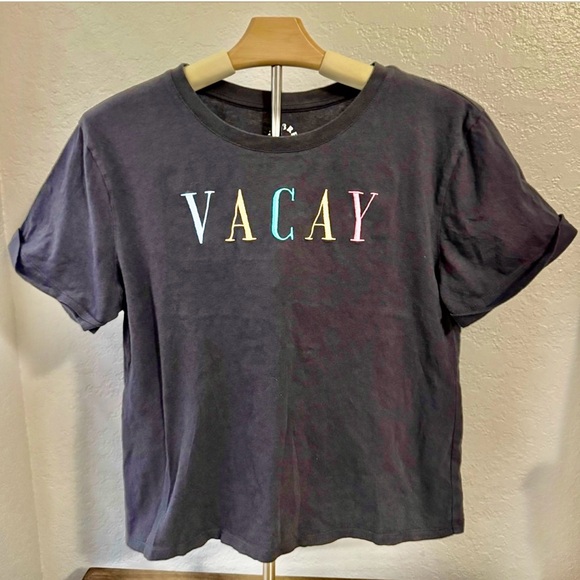 5 for $20 Deal- VACAY Embroidered T-Shirt- Size Large - Picture 1 of 4